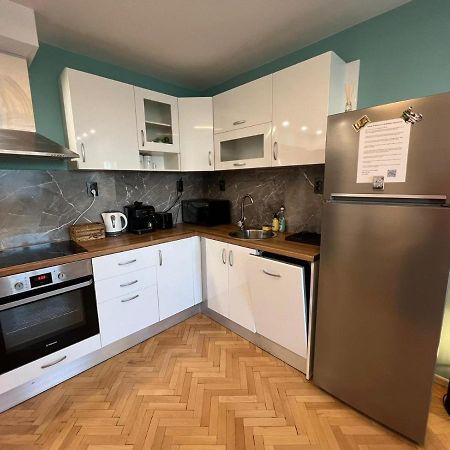 Al Malina 3Bdr Family Apt With Parking Space Near Airport And Iec Sófia Exterior foto