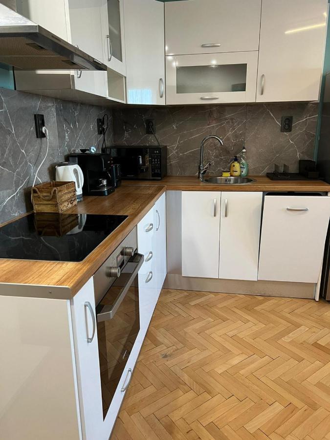 Al Malina 3Bdr Family Apt With Parking Space Near Airport And Iec Sófia Exterior foto