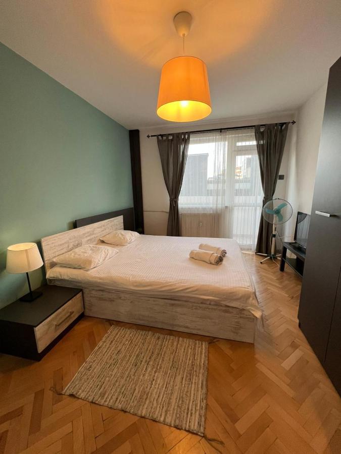 Al Malina 3Bdr Family Apt With Parking Space Near Airport And Iec Sófia Exterior foto
